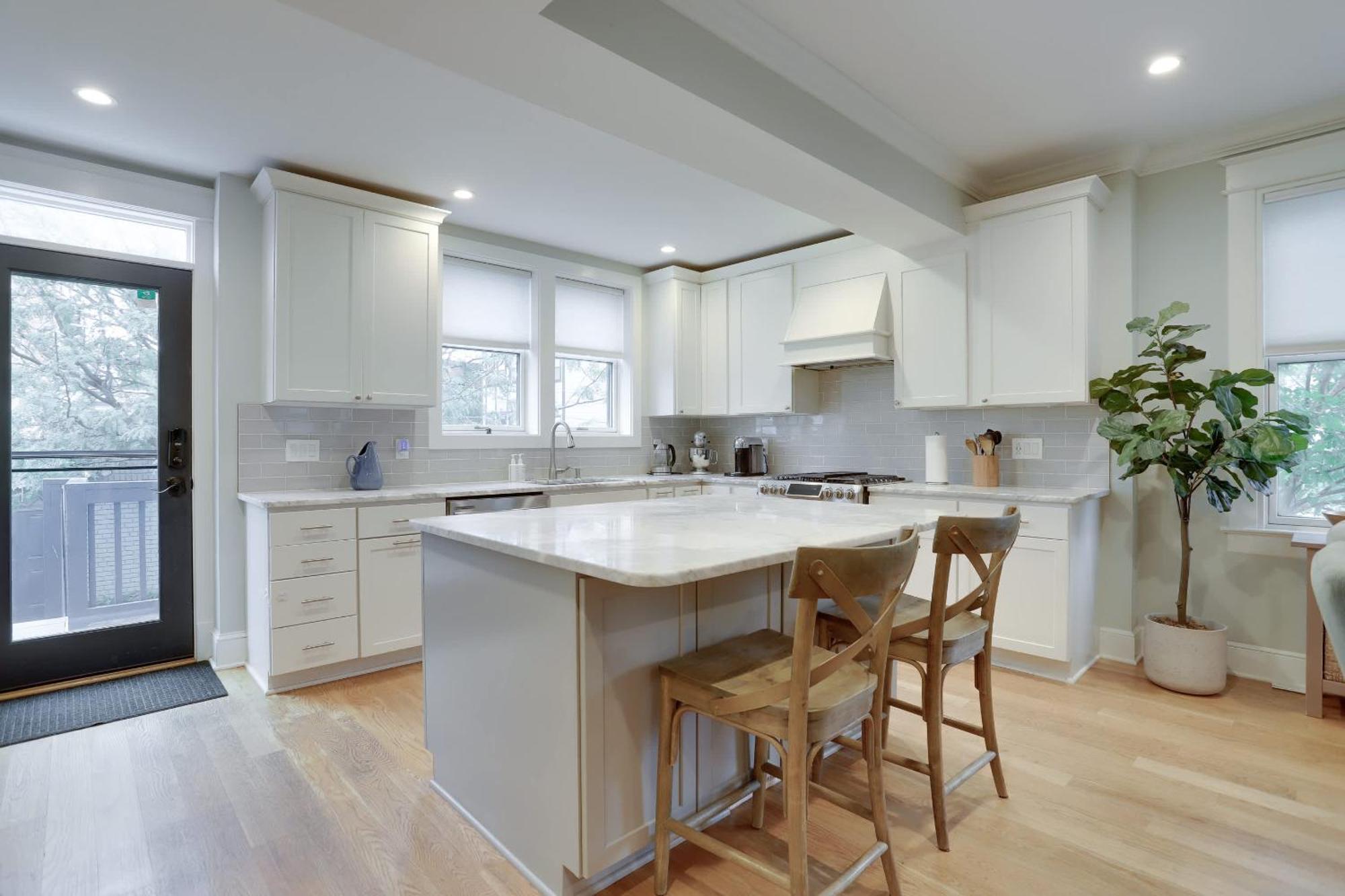 Sojourn's Capitol Hill Charmer Superb For Families *