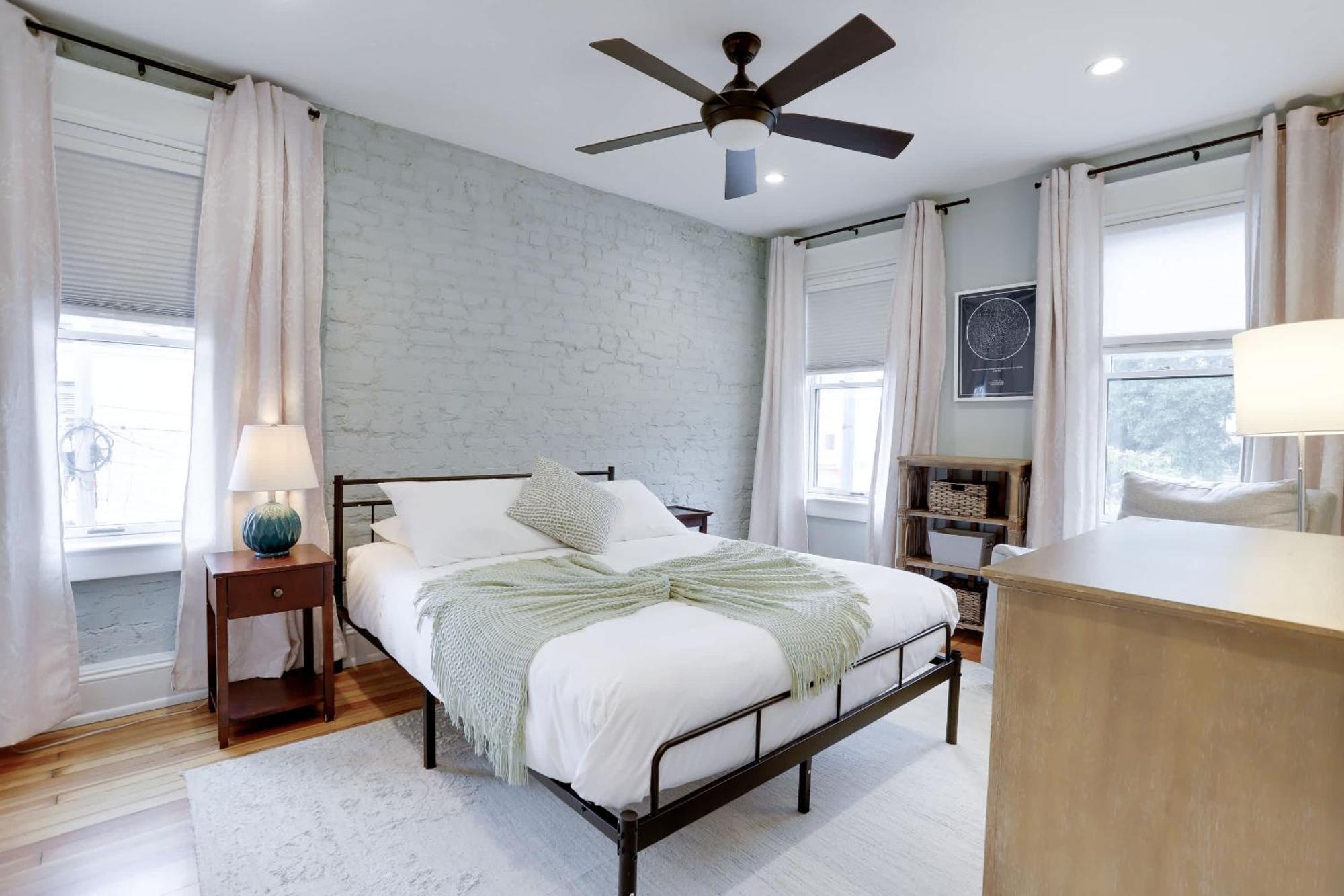 Сasa de vacaciones Sojourn's Capitol Hill Charmer Superb For Families